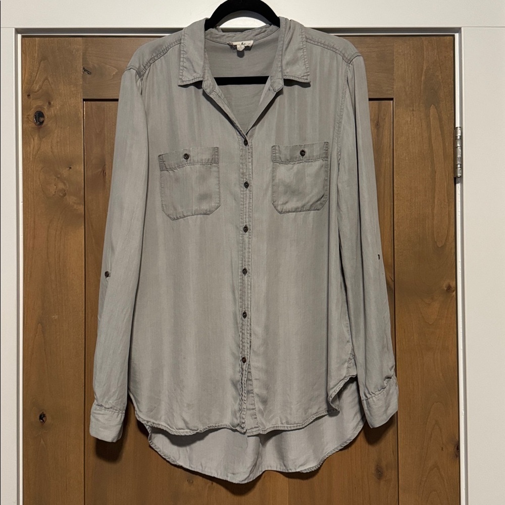 Jane and Delancey Button Down Shirt Top Womens XL roll tab sleeve Safari Lyocell